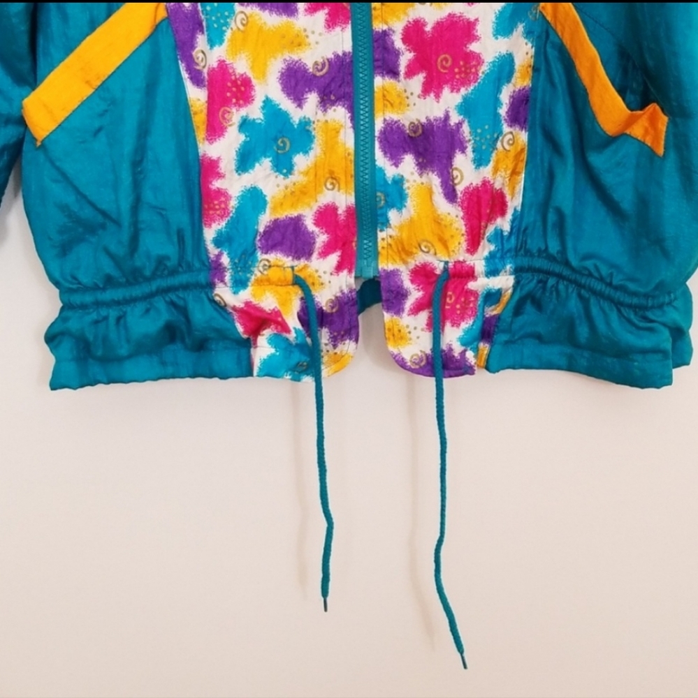 Active Elements Vintage Windbreaker. Size Medium - image 2